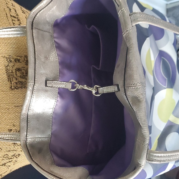 Tote - Picture 6 of 11